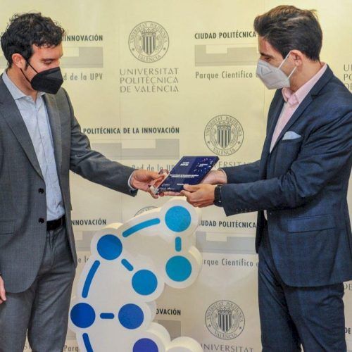 VLC Photonics gana el premio Spin-off 2020 en los II Premios rePCV Convocados por la Red de Parques Científicos Valencianos